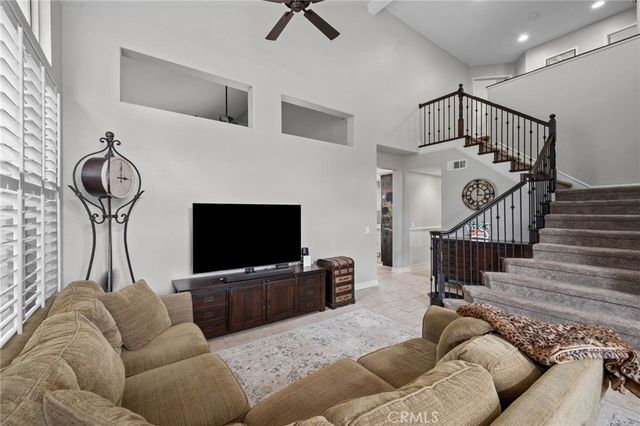 23717 Shadylane, Valencia, CA 91354