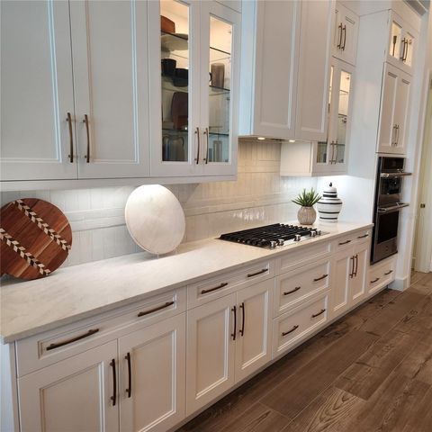 512 BLUE SHELL LOOP, Sarasota, FL 34240