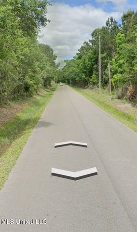 Joe's Bayou Rd, Bay Saint Louis, MS 39520