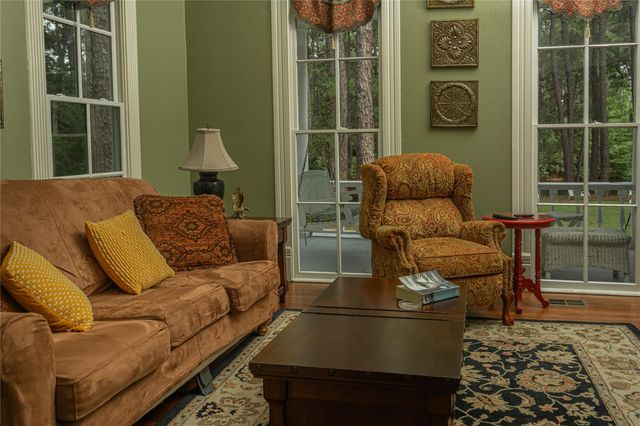 1539 Weishuhn Road, New Ulm, TX 78950