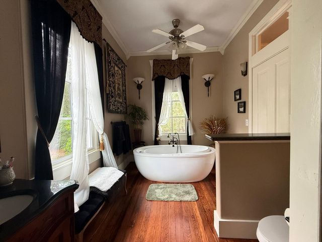 1539 Weishuhn Road, New Ulm, TX 78950