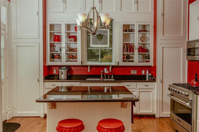 1539 Weishuhn Road, New Ulm, TX 78950
