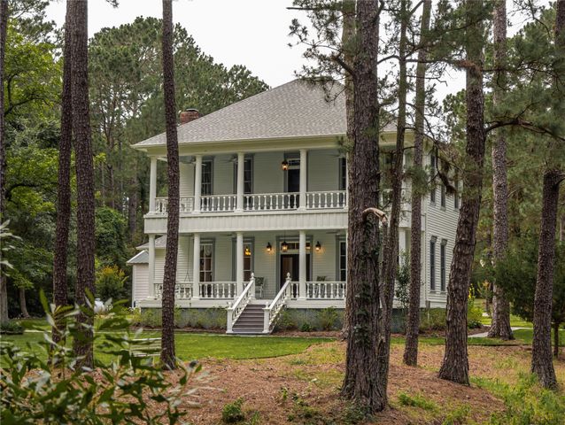 1539 Weishuhn Road, New Ulm, TX 78950