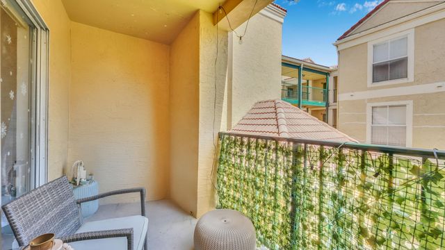 875 Riverside Drive 726, Coral Springs, FL 33071