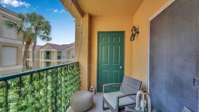 875 Riverside Drive 726, Coral Springs, FL 33071