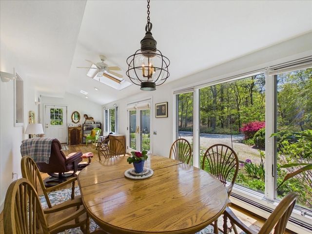621 Locustfield Rd, Falmouth, MA 02536