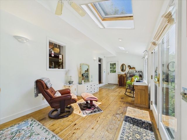 621 Locustfield Rd, Falmouth, MA 02536