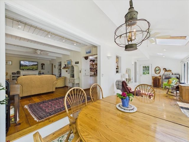 621 Locustfield Rd, Falmouth, MA 02536