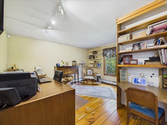 621 Locustfield Rd, Falmouth, MA 02536