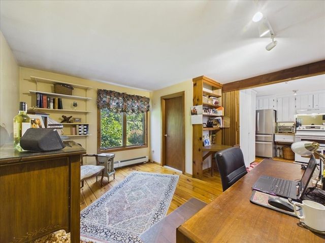 621 Locustfield Rd, Falmouth, MA 02536