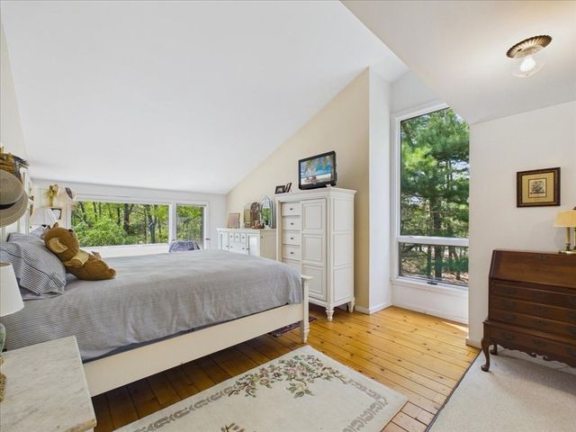 621 Locustfield Rd, Falmouth, MA 02536