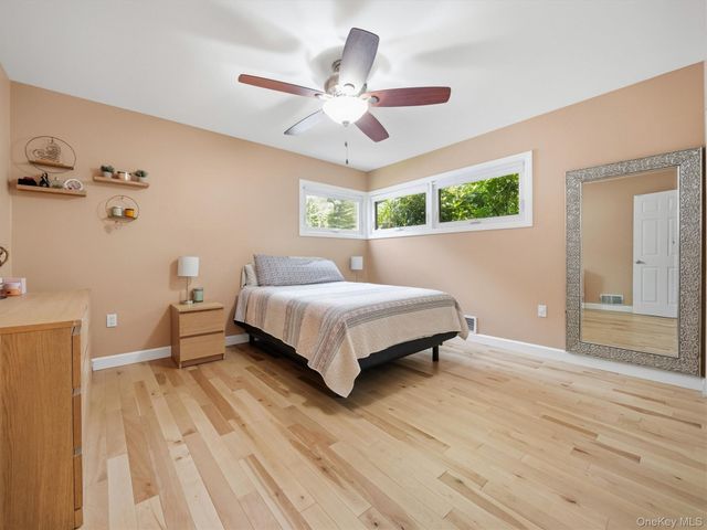 15 Summit Avenue, New City, NY 10956
