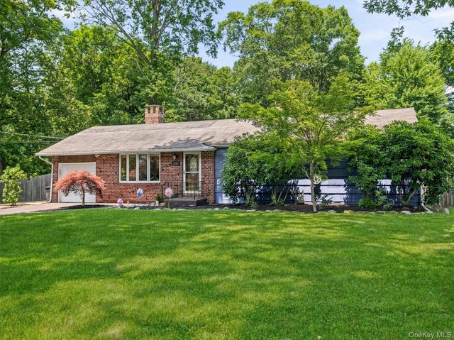15 Summit Avenue, New City, NY 10956