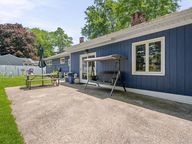 15 Summit Avenue, New City, NY 10956