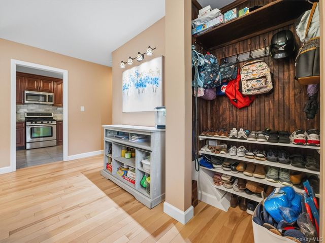 15 Summit Avenue, New City, NY 10956