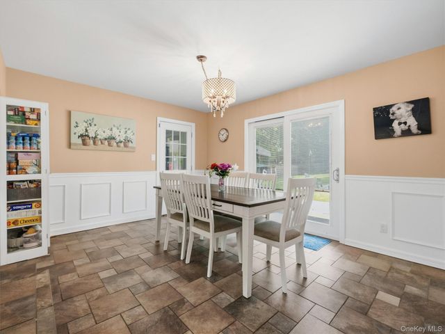 15 Summit Avenue, New City, NY 10956