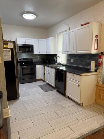 3947 Bellefontaine Avenue, Kansas City, MO 64130