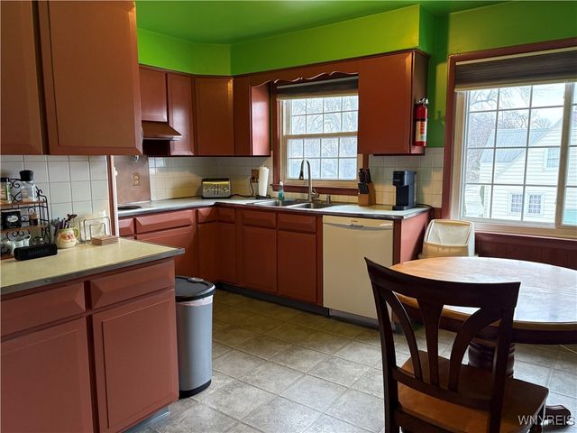 799 Center Road, West Seneca, NY 14224