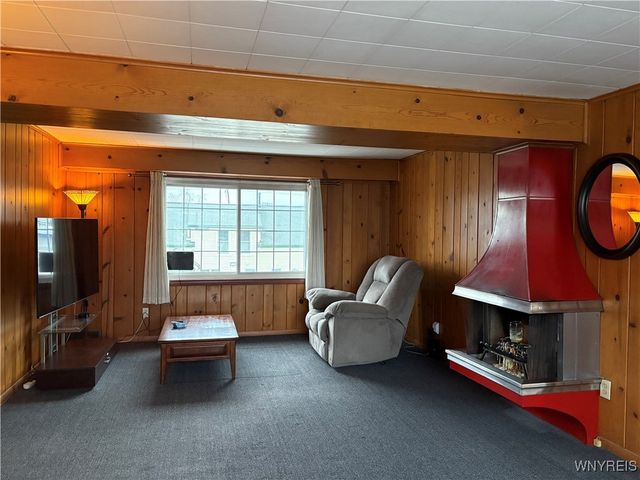 799 Center Road, West Seneca, NY 14224