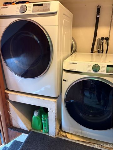 799 Center Road, West Seneca, NY 14224