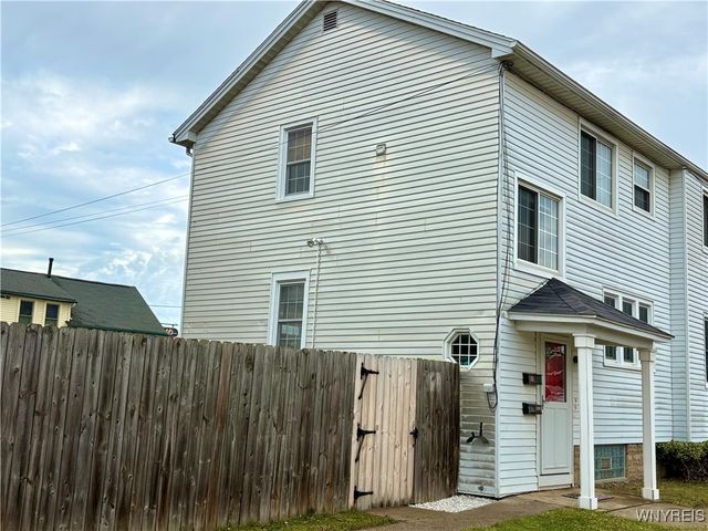 799 Center Road, West Seneca, NY 14224