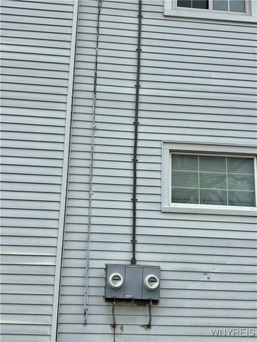 799 Center Road, West Seneca, NY 14224