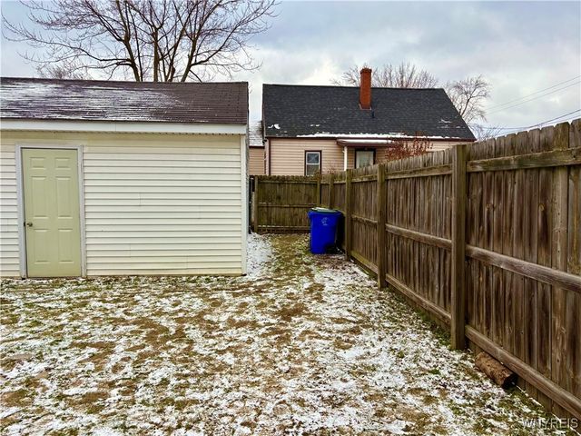 799 Center Road, West Seneca, NY 14224