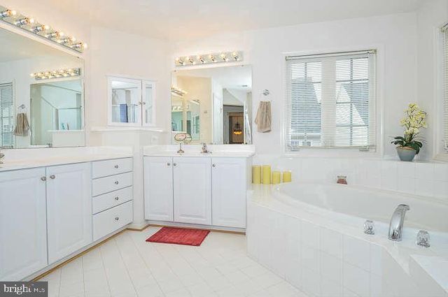 9910 EAST HILL DR, Lorton, VA 22079