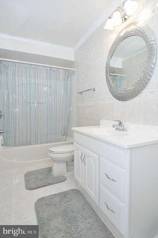 9910 EAST HILL DR, Lorton, VA 22079