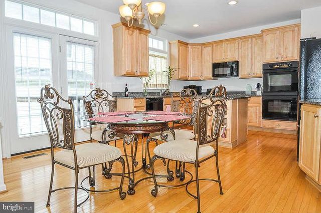 9910 EAST HILL DR, Lorton, VA 22079