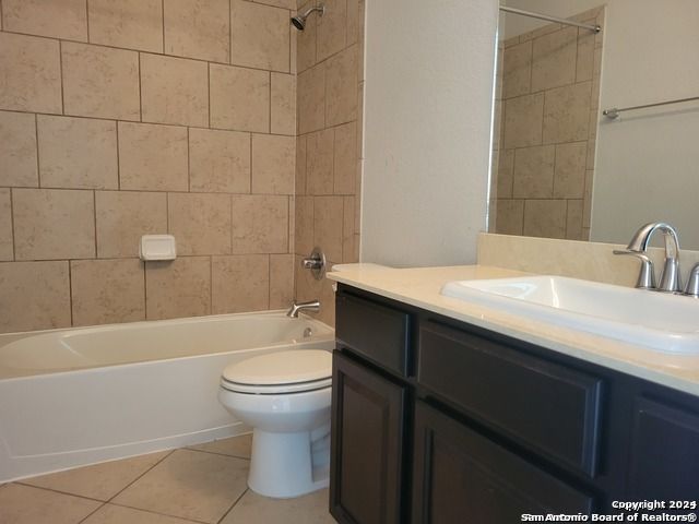 8225 Limerick Falls, San Antonio, TX 78263