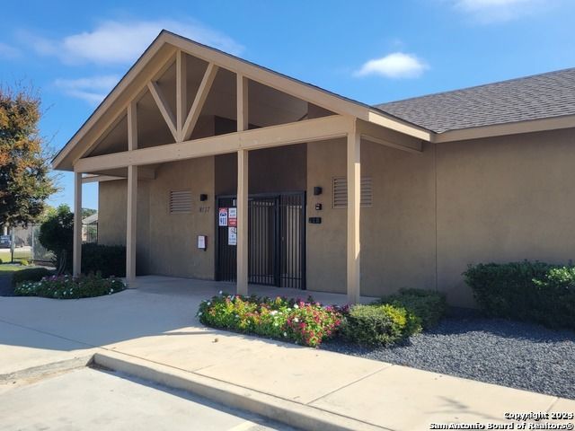 8225 Limerick Falls, San Antonio, TX 78263