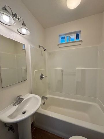 961 S 7th Street, San Jose, CA 95112