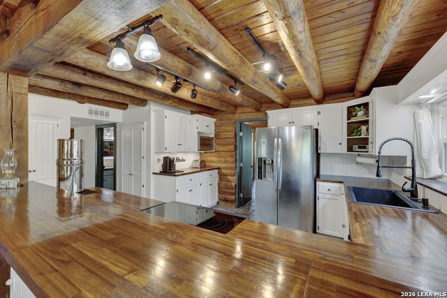 3165 Vivroux Ranch Rd, Seguin, TX 78155