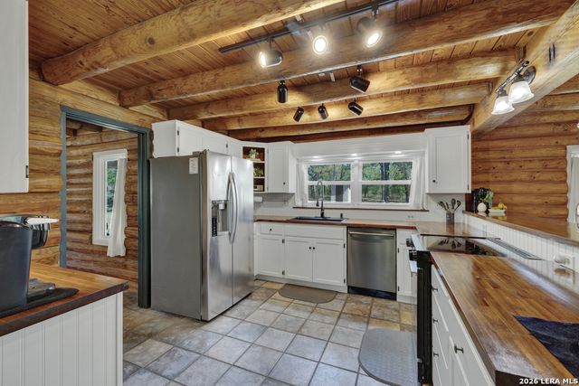 3165 Vivroux Ranch Rd, Seguin, TX 78155
