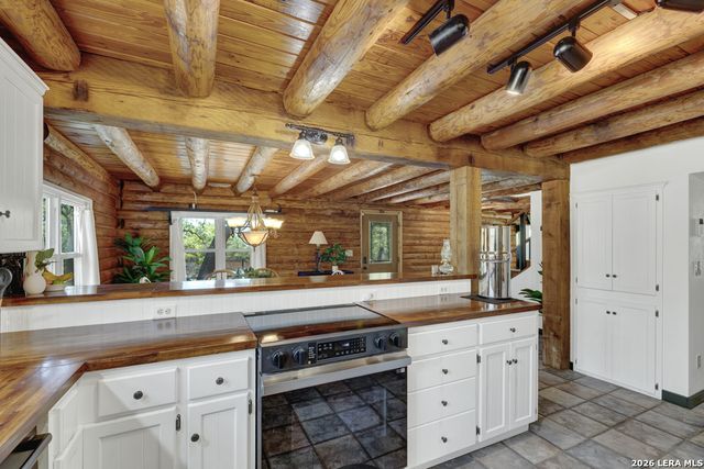 3165 Vivroux Ranch Rd, Seguin, TX 78155