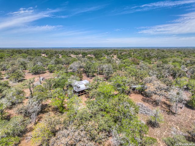 3165 Vivroux Ranch Rd, Seguin, TX 78155
