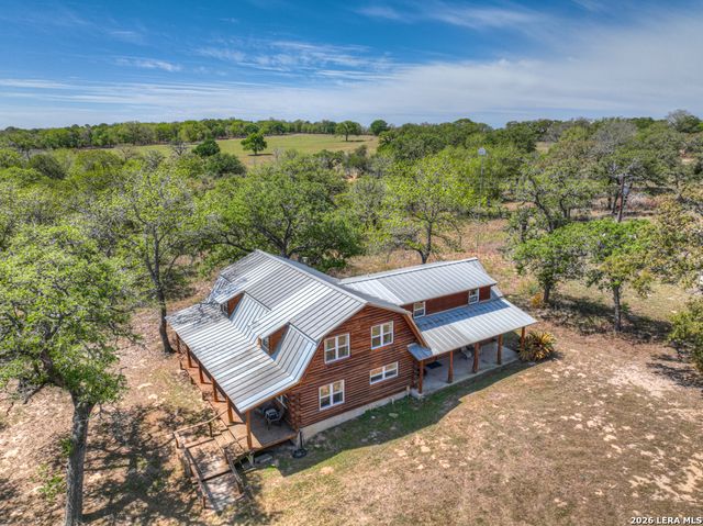 3165 Vivroux Ranch Rd, Seguin, TX 78155