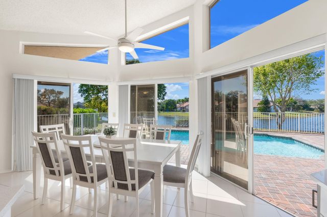 9938 N Springs Way, Coral Springs, FL 33076