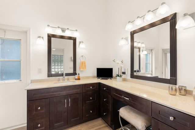 9938 N Springs Way, Coral Springs, FL 33076