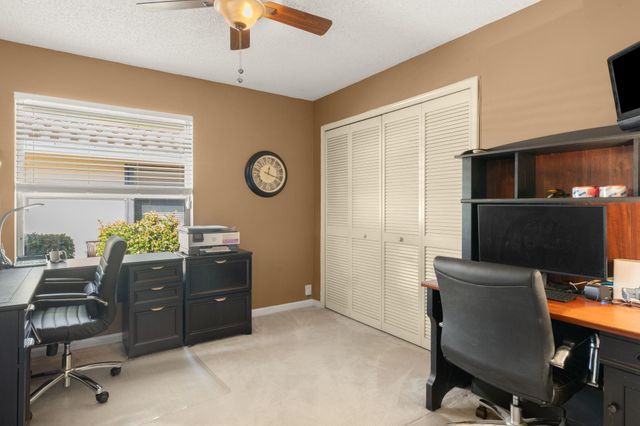 9938 N Springs Way, Coral Springs, FL 33076