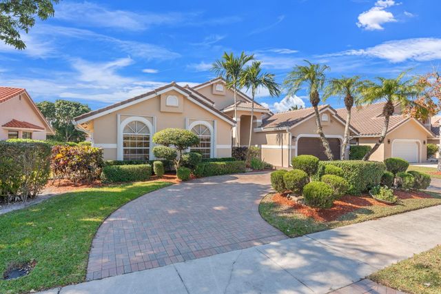 9938 N Springs Way, Coral Springs, FL 33076