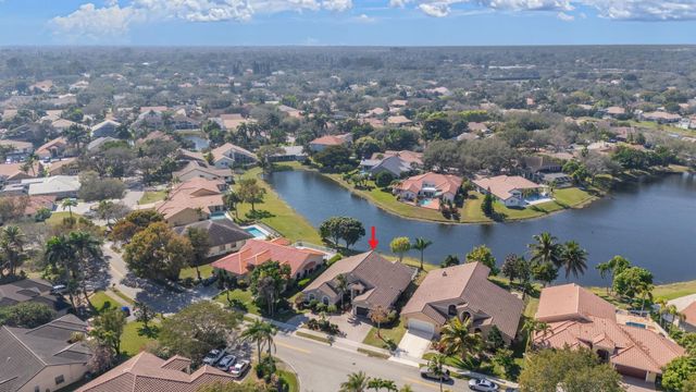 9938 N Springs Way, Coral Springs, FL 33076