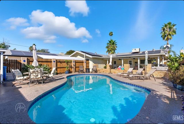 1014 3rd Street, Taft, CA 93268