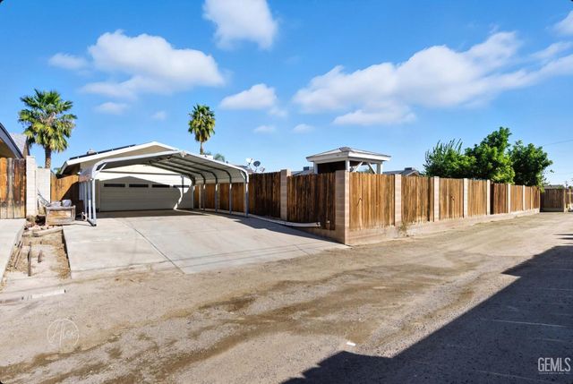 1014 3rd Street, Taft, CA 93268