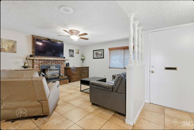 1014 3rd Street, Taft, CA 93268