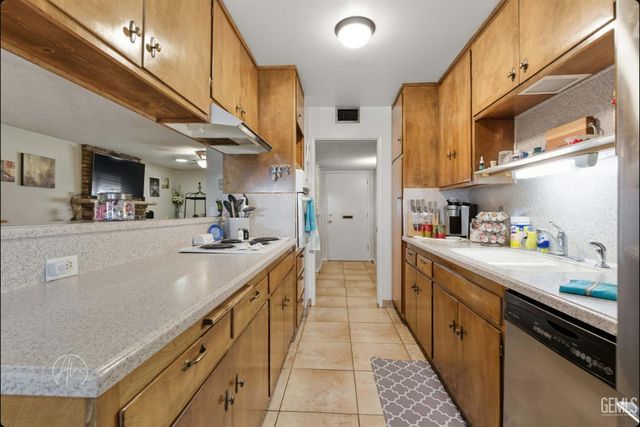 1014 3rd Street, Taft, CA 93268