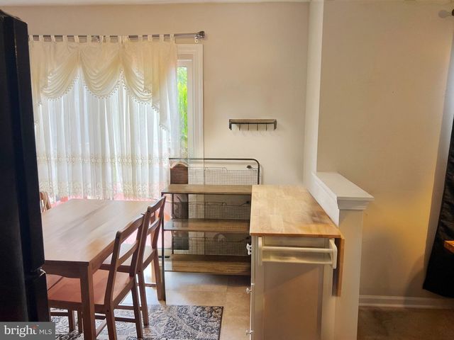 14 HERON CT, Voorhees, NJ 08043