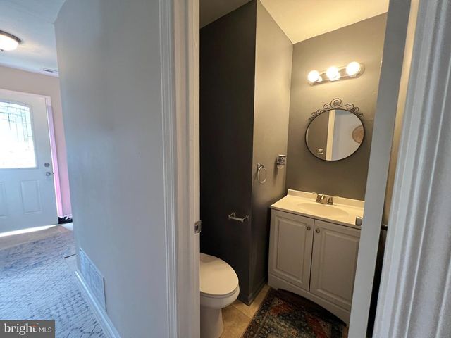14 HERON CT, Voorhees, NJ 08043