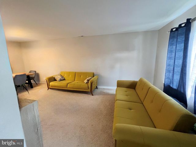 14 HERON CT, Voorhees, NJ 08043